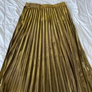 Charlou Brass Gold Pleated Skirt